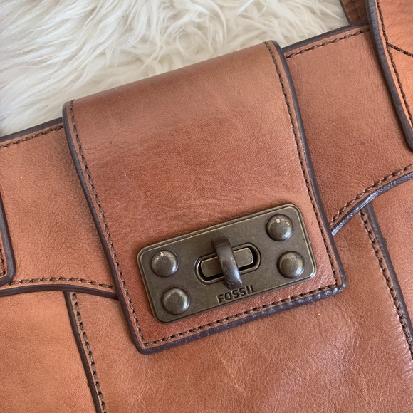 FOSSIL | Brown Leather Bag - Picture 3 of 15